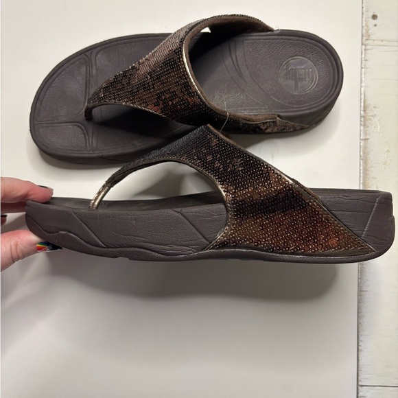 Fit Flop Bronze Sequins Micro Wobble Board Workout Flip Flop Sandals Size 8 (39) - Picture 2 of 4